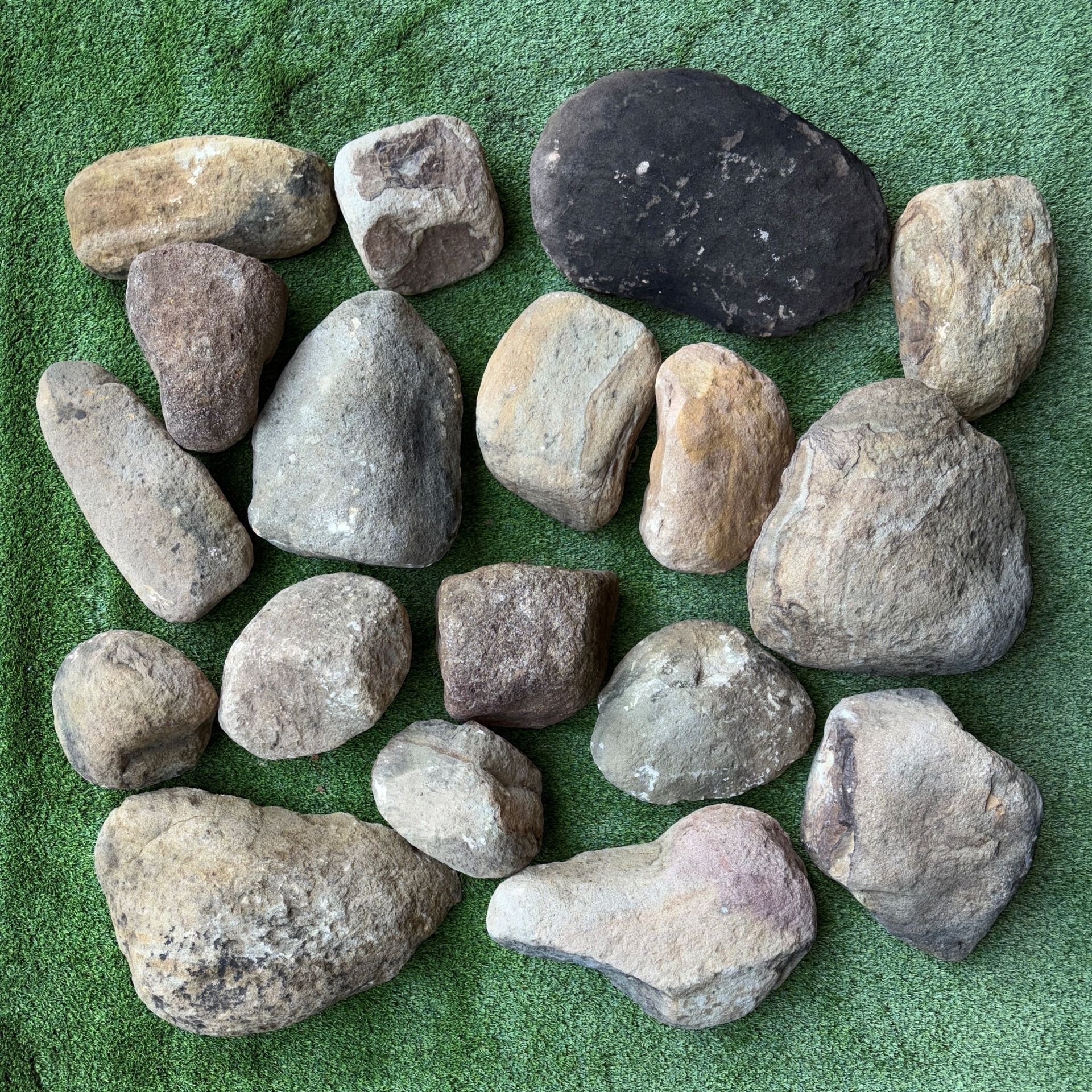Cream River Rock 250mm - 450mm