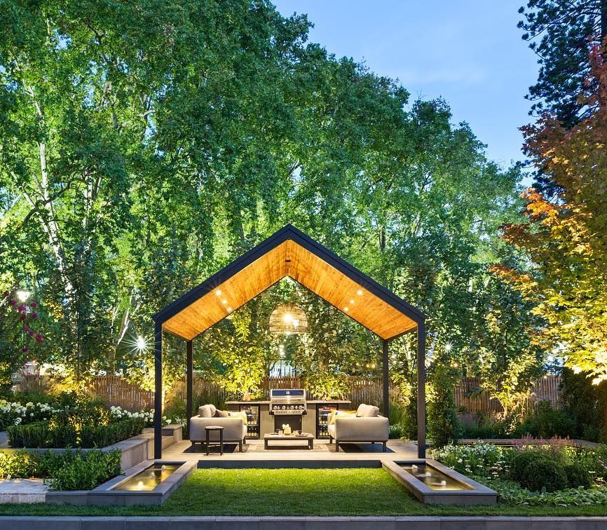 Outdoor Lounge
