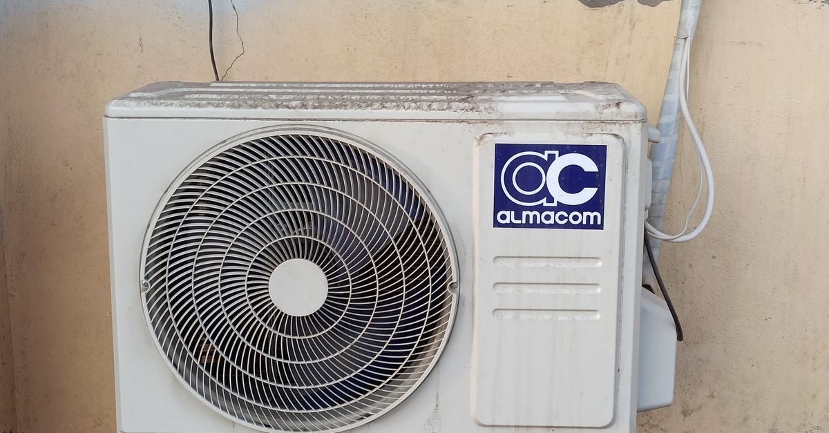 Ductless mini split heating and cooling unit in a small ADU living room