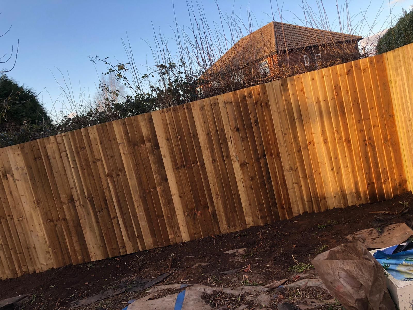 Paving Leeds continious wooden garden fencing in Leeds