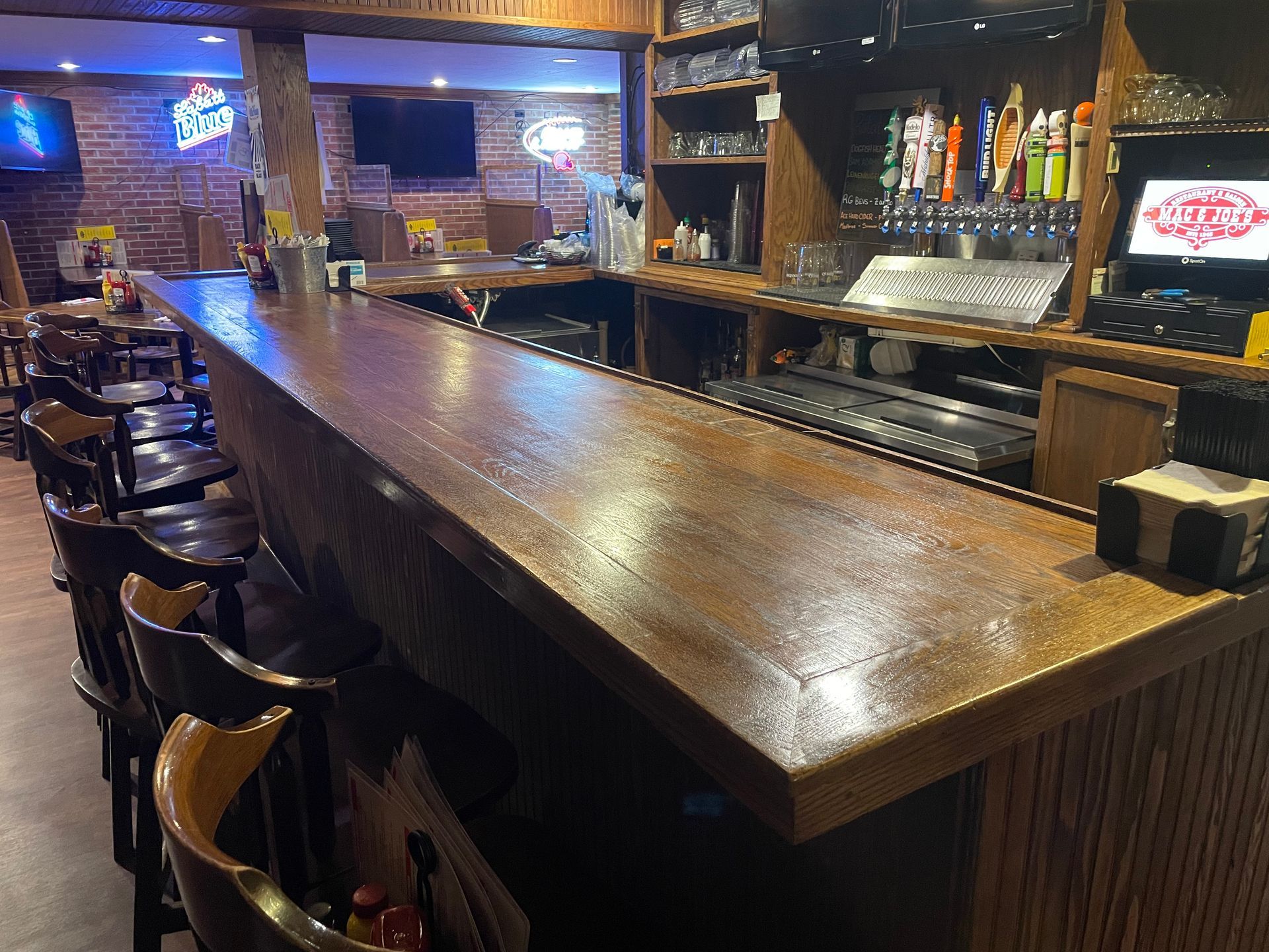 bar in party rental at mac and joes