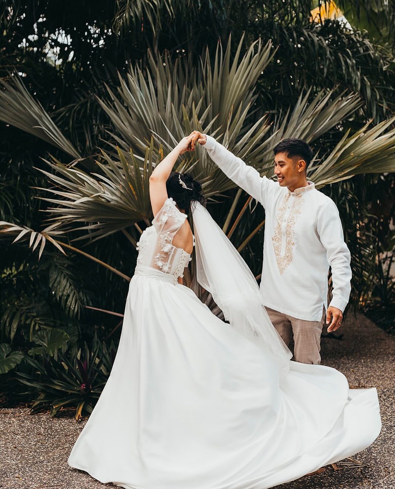Eternal Weddings & Couture