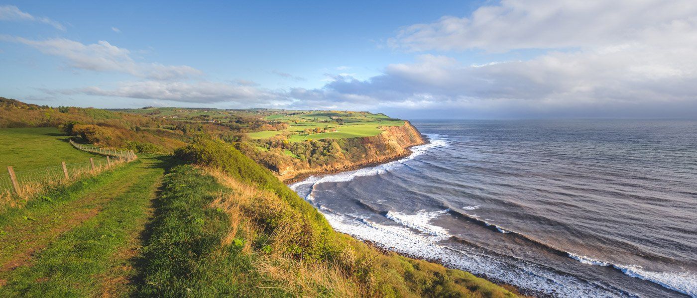 Walking from Robin Hoods Bay to Whitby