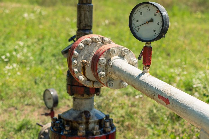 Pressure Gauges On Pipes