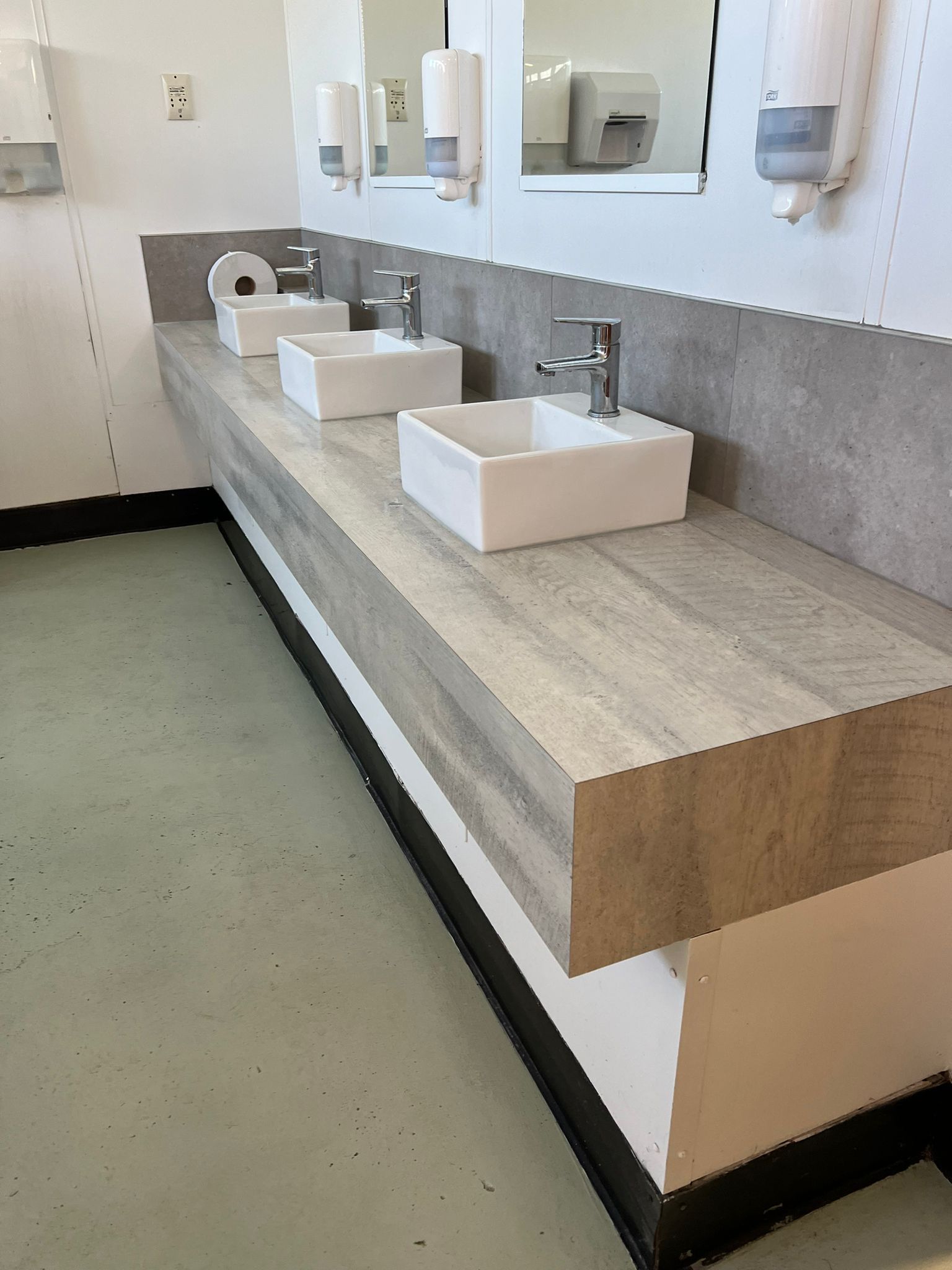 Gallery of Laminate Bench & Splashback Projects | Taupo, NZ