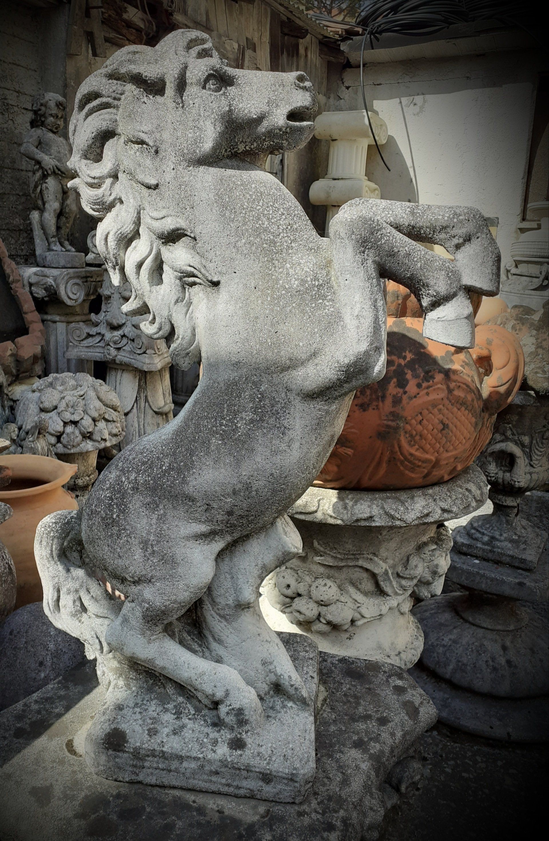 statue in cemento