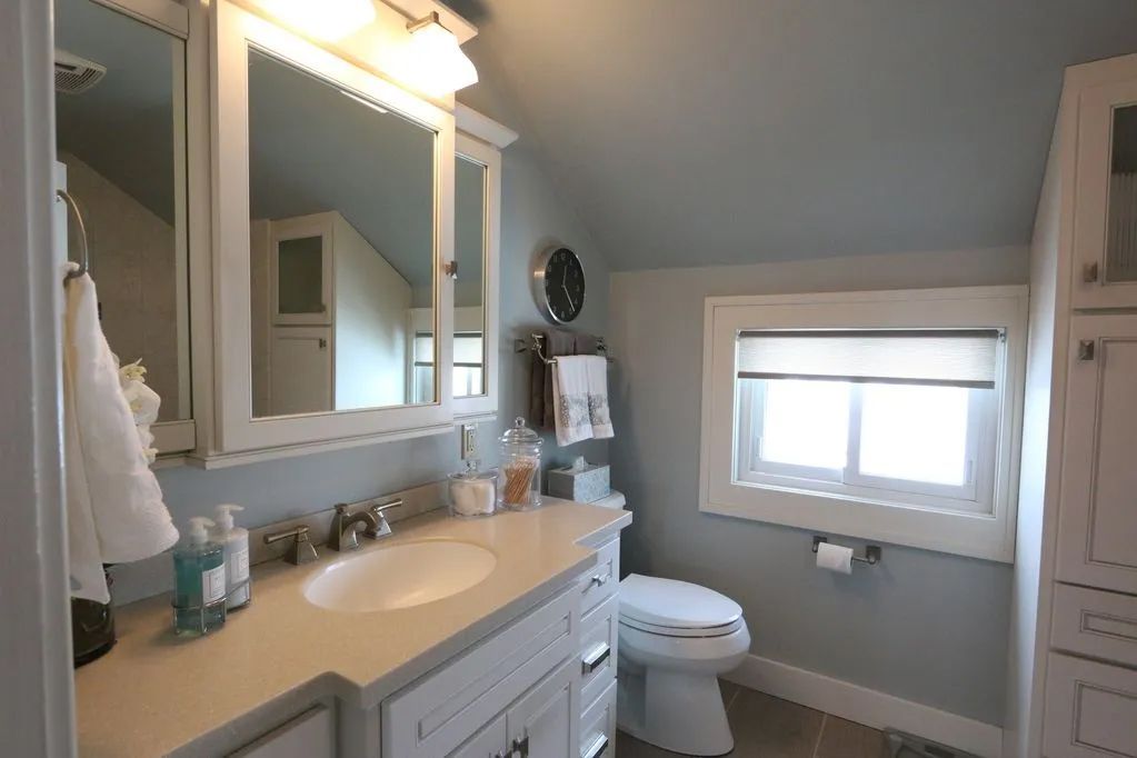 A luxury bathroom