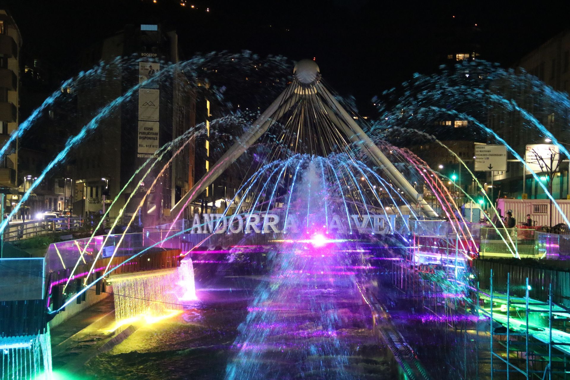 Andorra la Vella estrena su espectaculo de agua y música Espectaculo de agua y musica en Andorra