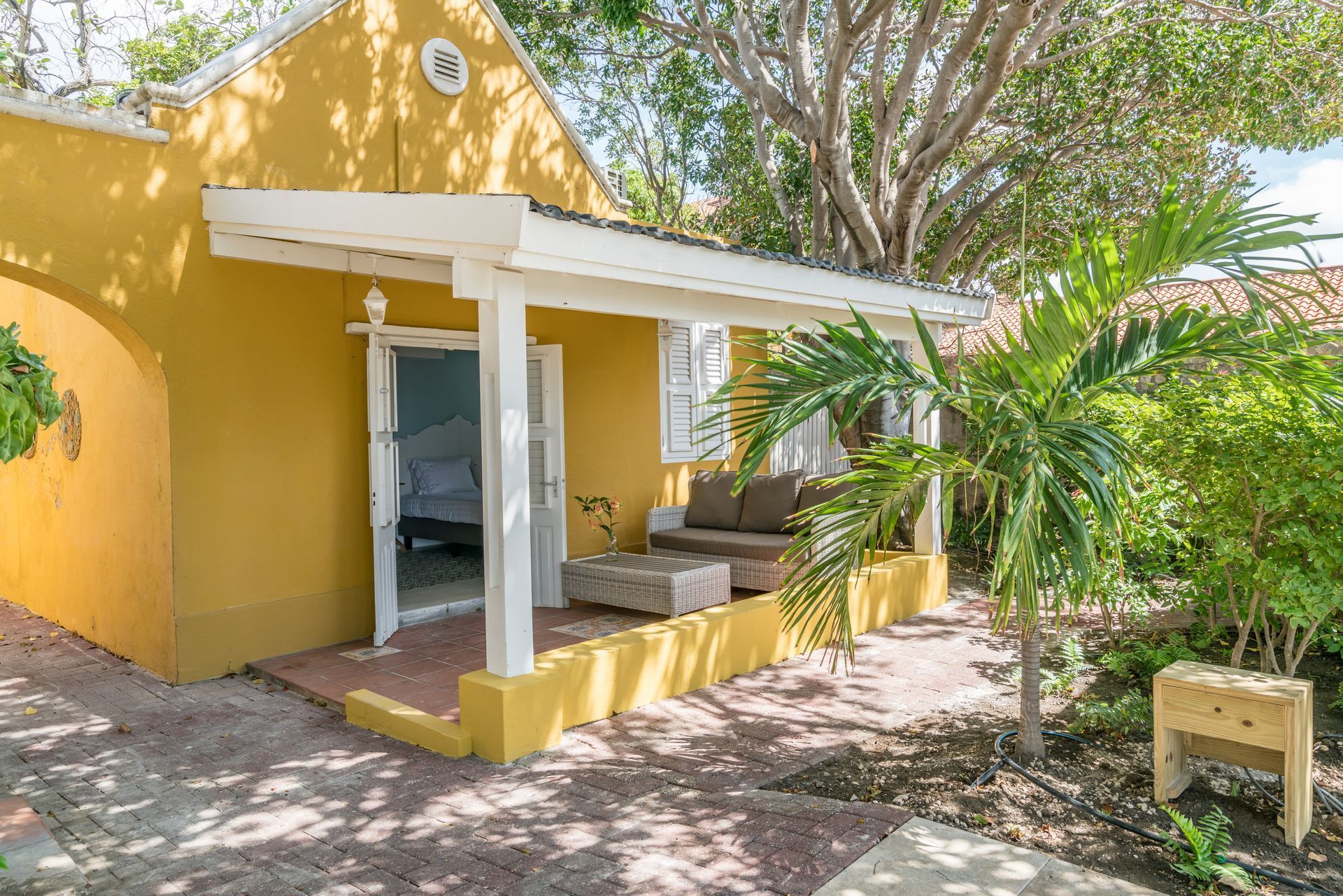 The small villa with double bed on Sirena Bay Estate