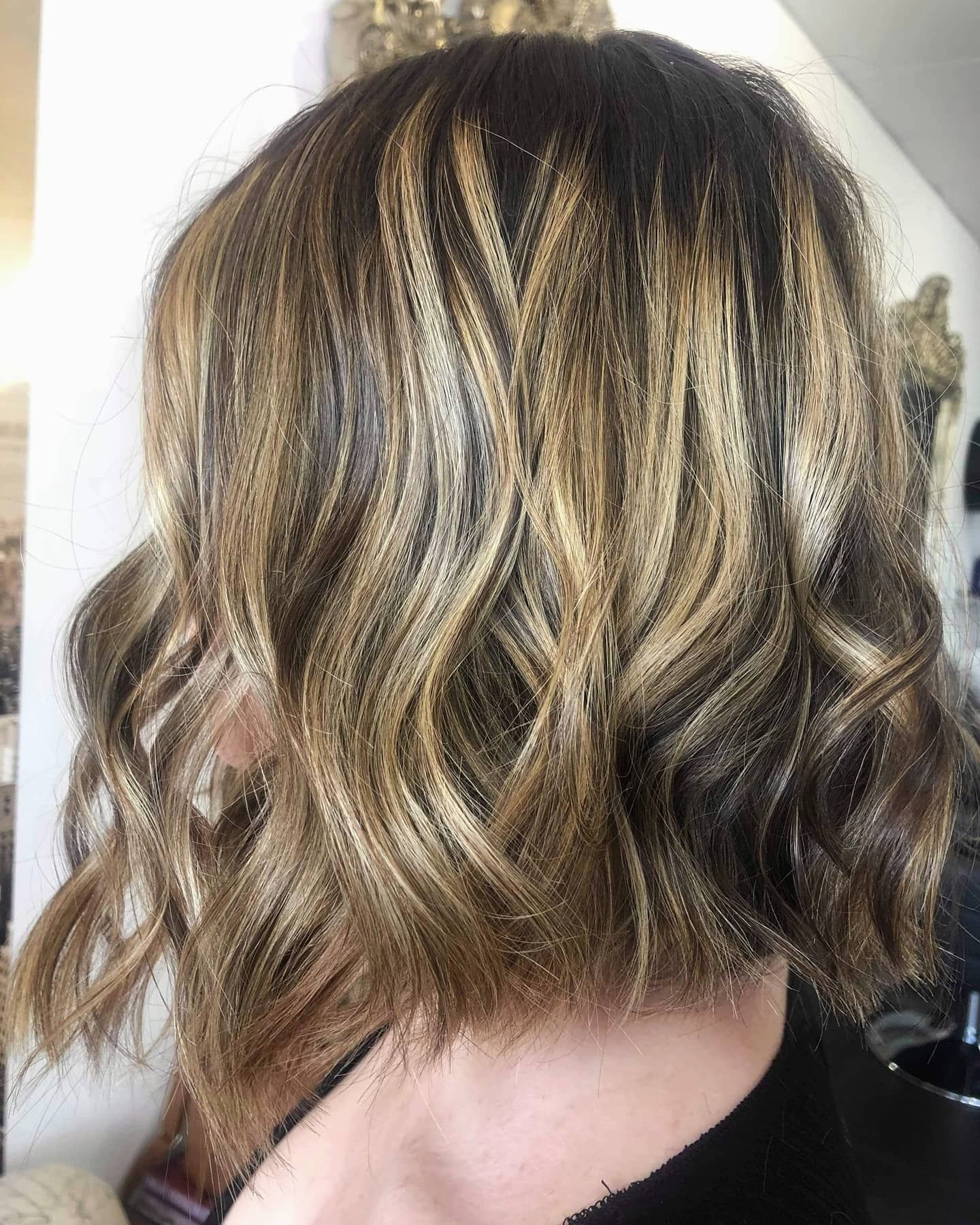 Brown Wavy Bob Hairstyle With Blonde Highlights — 5th Ave Hair Lounge in Caloundra, QLD
