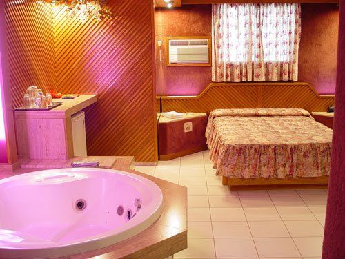 habitaciones en motel el jardin