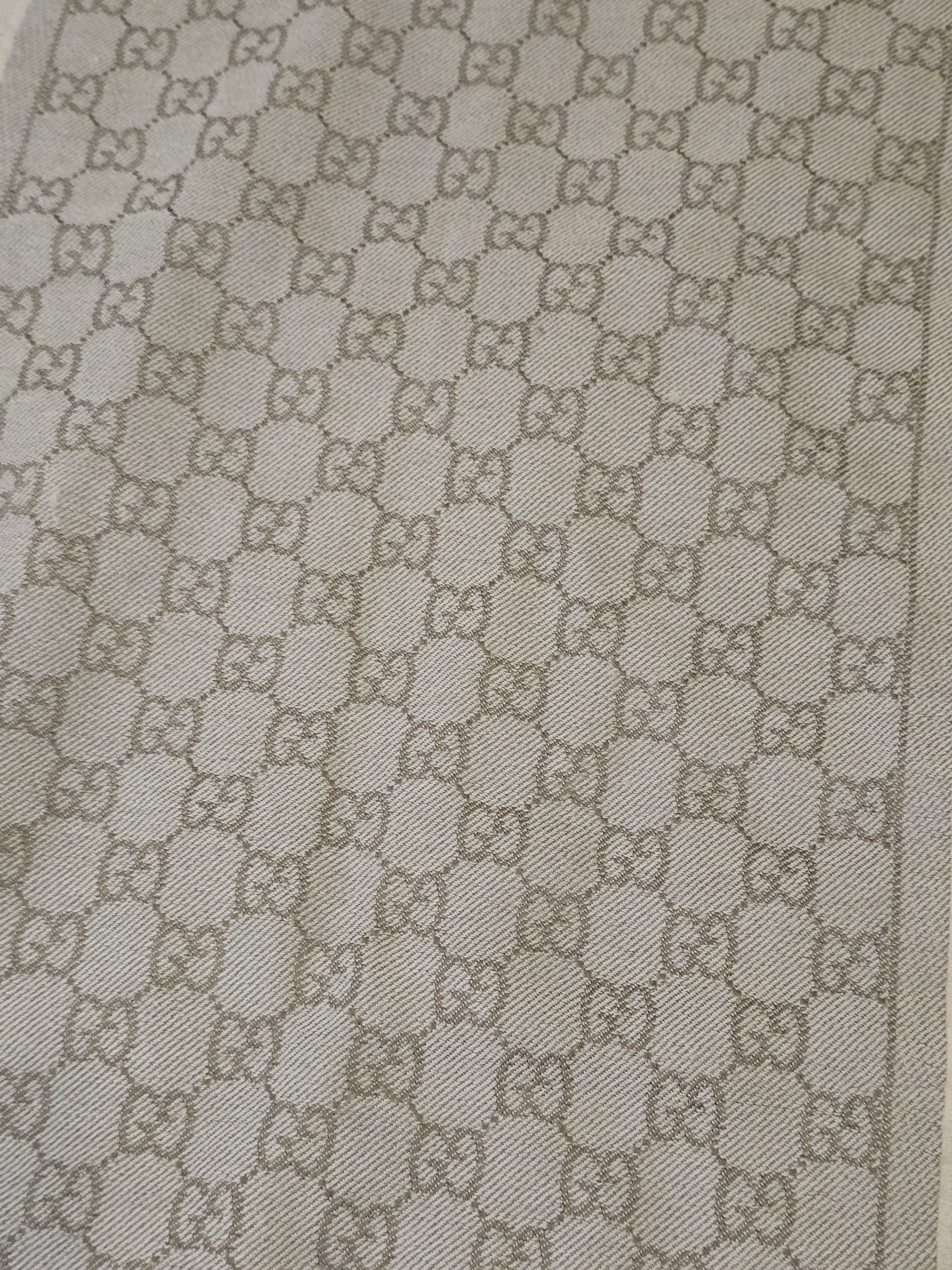 Gucci Light Gray Wool Scarf