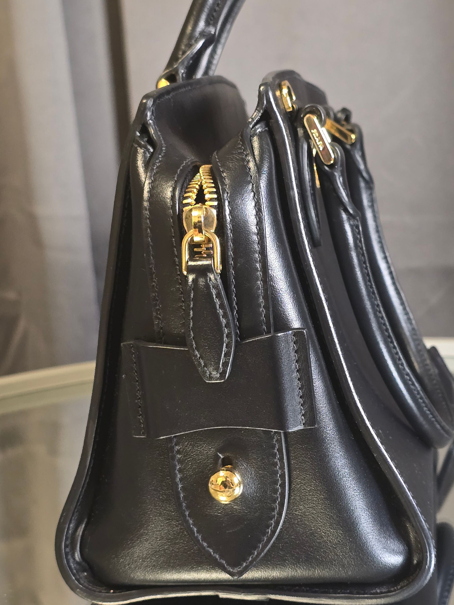 Prada Saffiano Leather Galleria Double Zip Tote (Black / Nero with Gold Hardware)