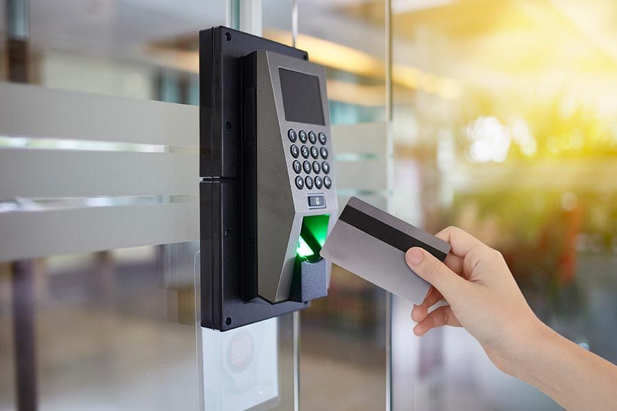 Videovigilancia y control de acceso empresarial