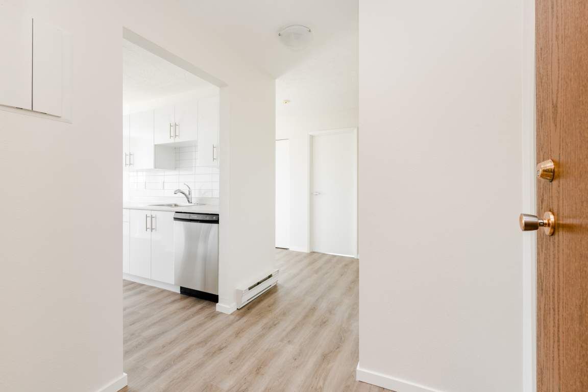 Roberts Manor Apartments Suites