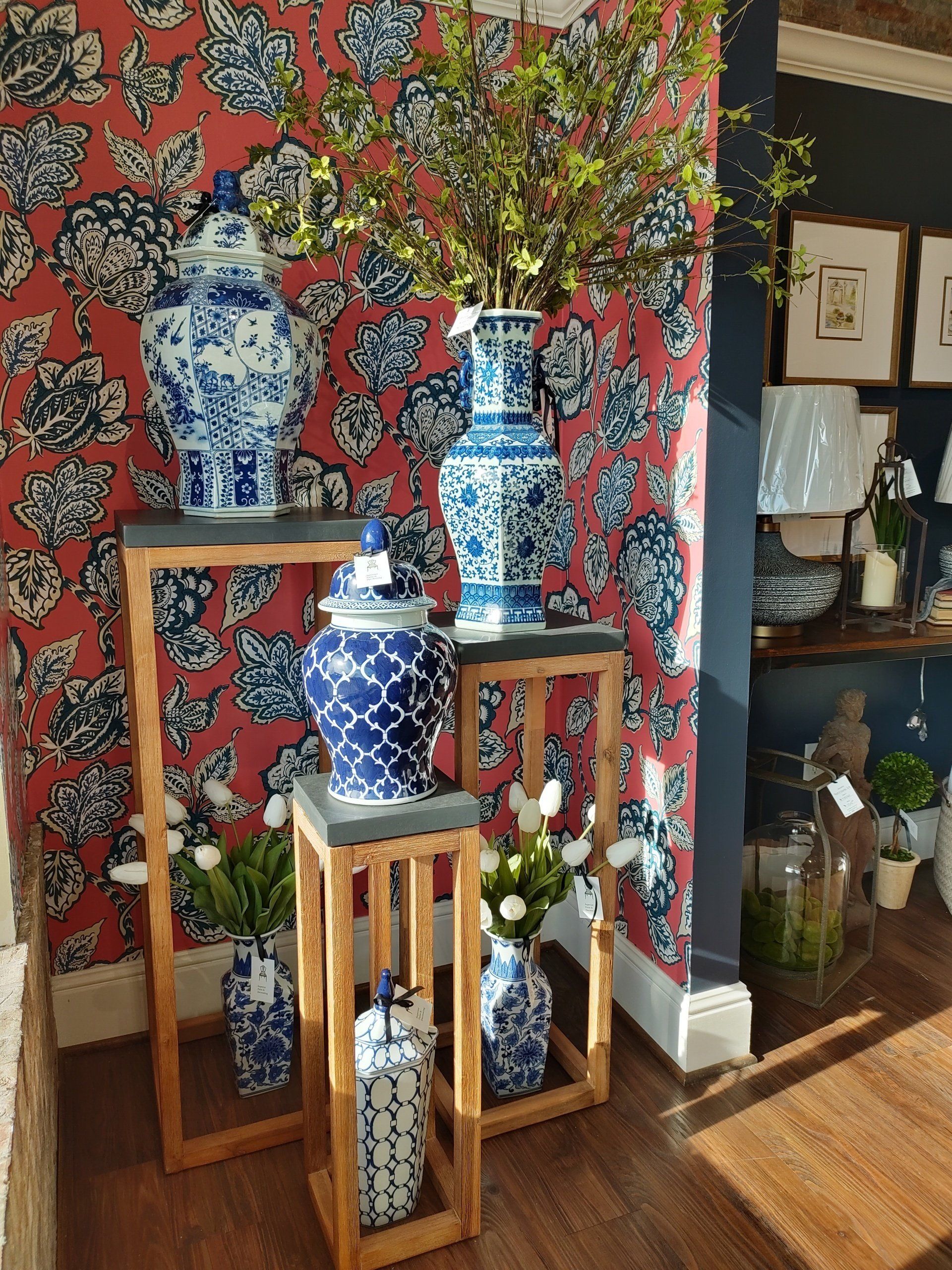 Decor, Benjamin Moore, near Lexington, Kentucky (KY)