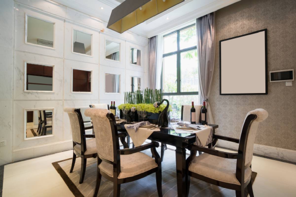 Image of wallpaper with a large pattern in a formal dining room near Lexington, Kentucky (KY)