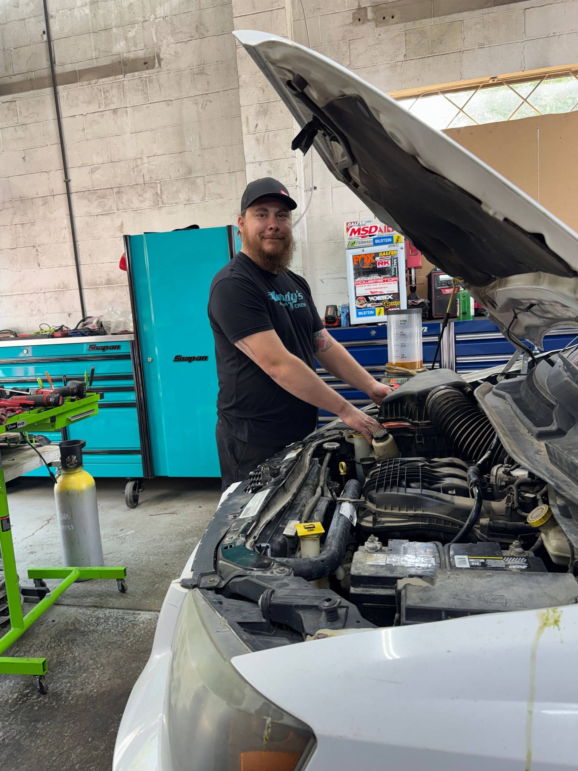 Shop Gallery Image | Woody's Automotive