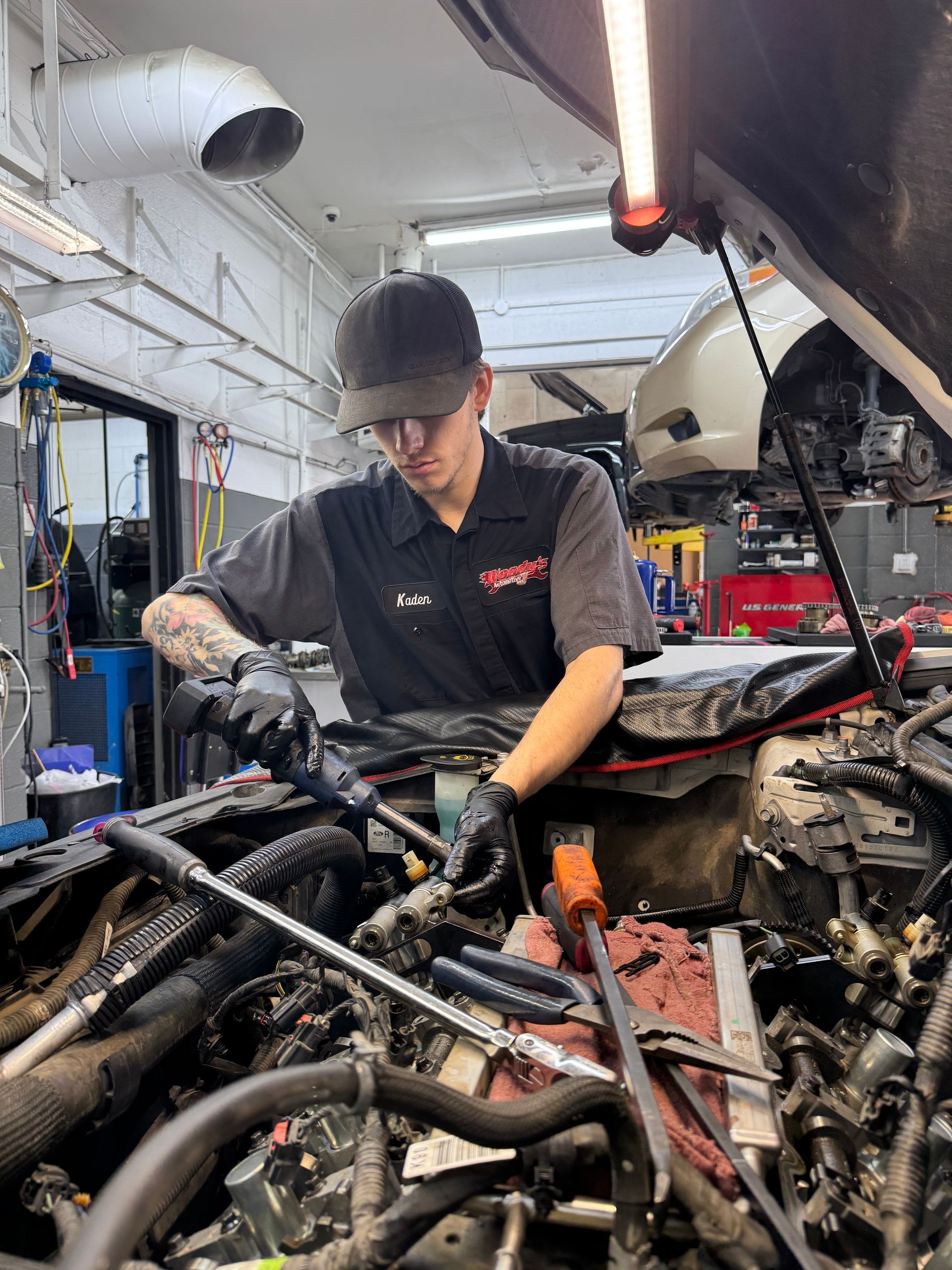Shop Gallery Image | Woody's Automotive