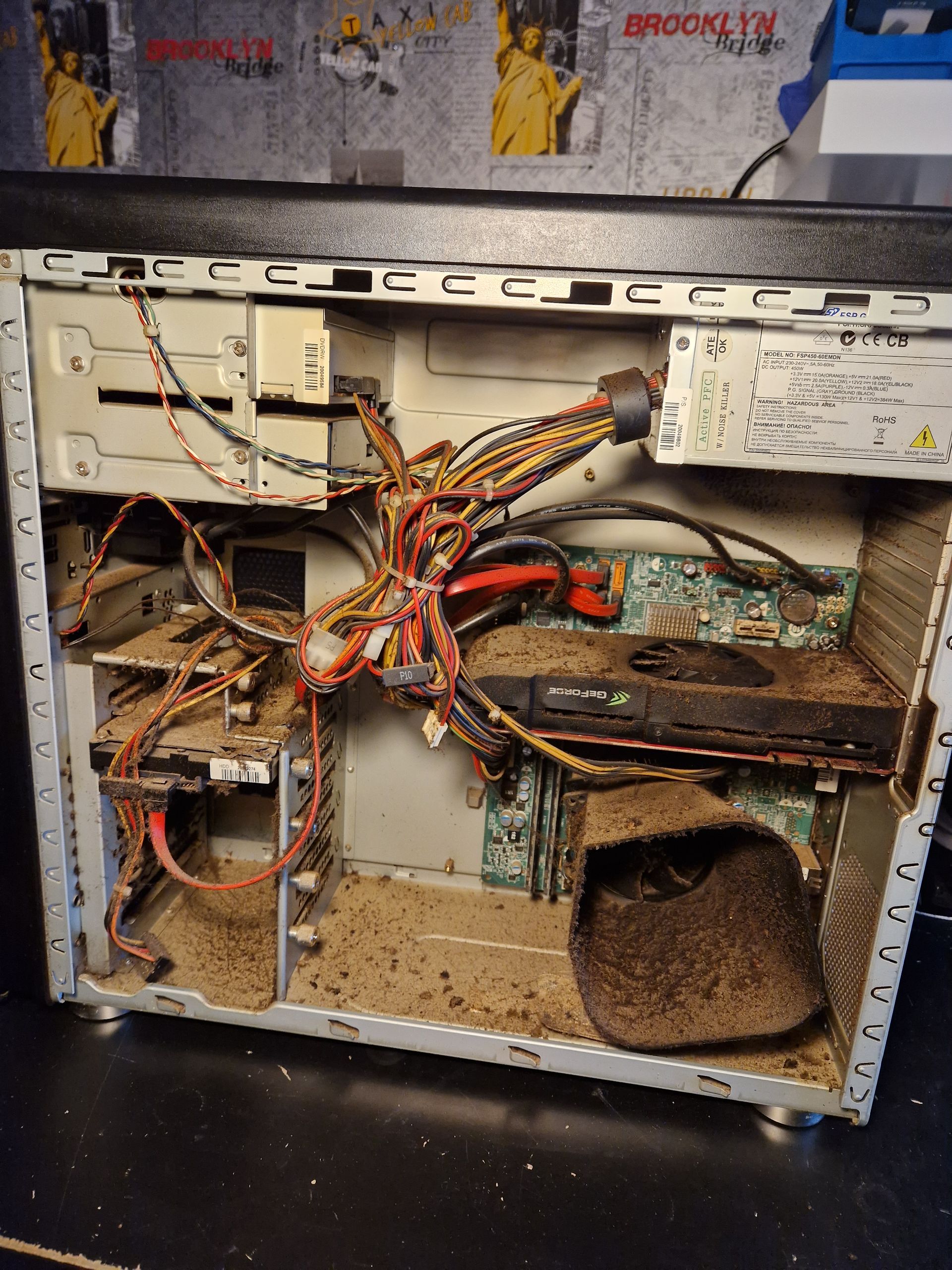 Playstation 4 Pro voedingsconnector reparatie