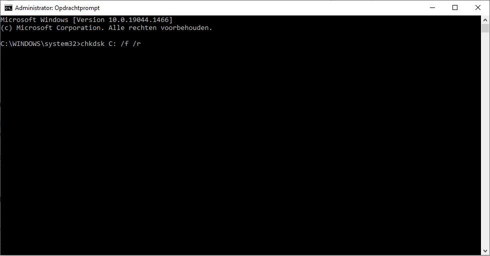 chkdsk C: /f /r