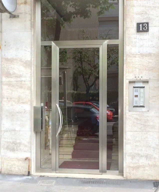 Portone in acciaio