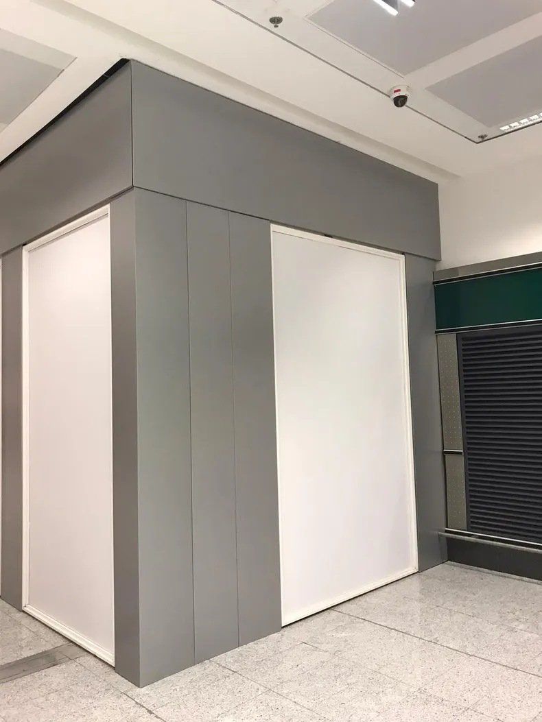 Realizzazione in metallo per negozio