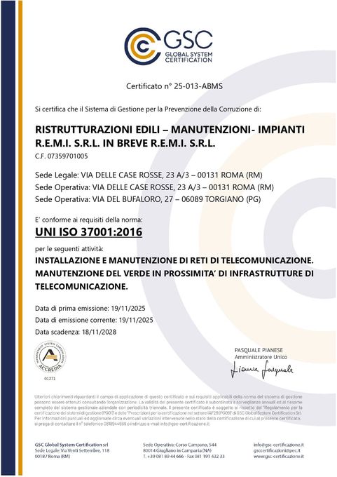 Documento di certificazione italiano con logo CSC, testo nero e grafica circolare su sfondo bianco.