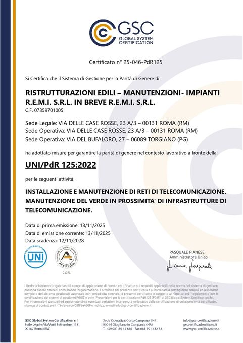 Documento di certificazione rilasciato da CSC e UNI con testo nero su sfondo bianco e loghi in alto e in basso.