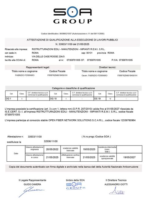 Documento di fattura del Gruppo SOA con tabelle, logo aziendale e timbri di firma.