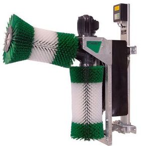 cow cleaning brush