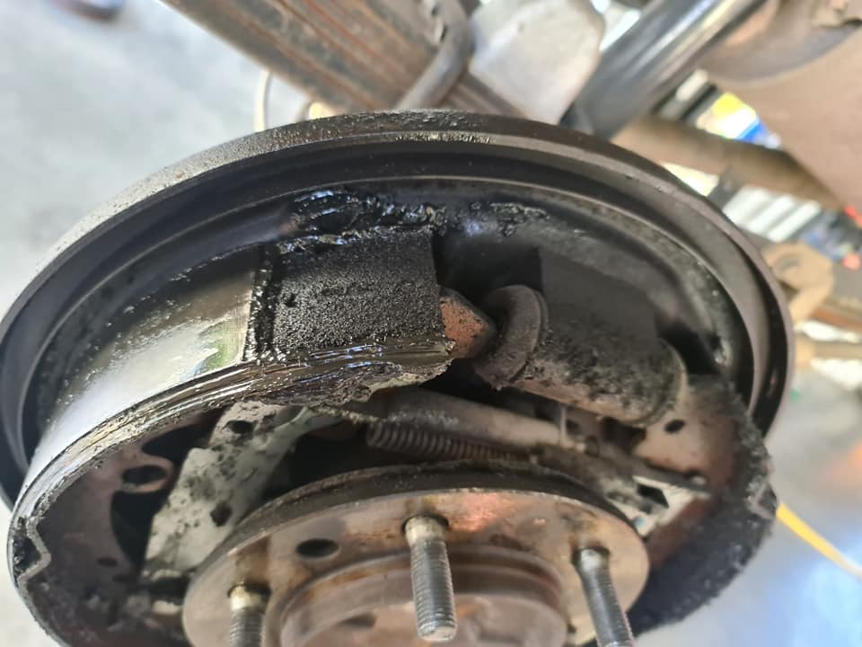 Brake & Clutch in Gladstone M8S Rates Mechanical