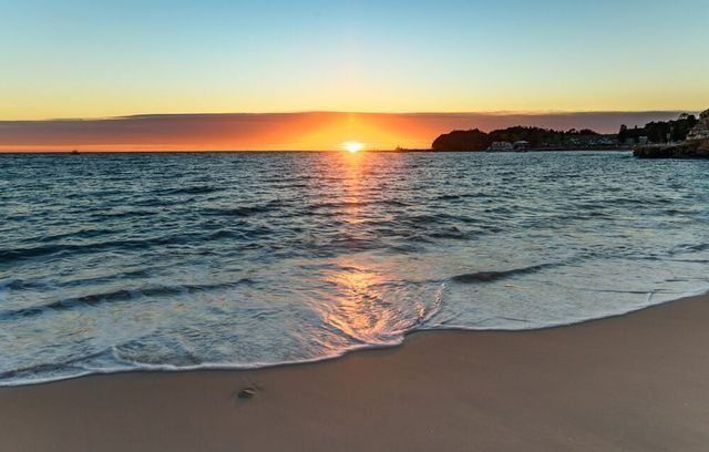 Sunrise Seascape — Statement Of Attainment Near Me In Australia