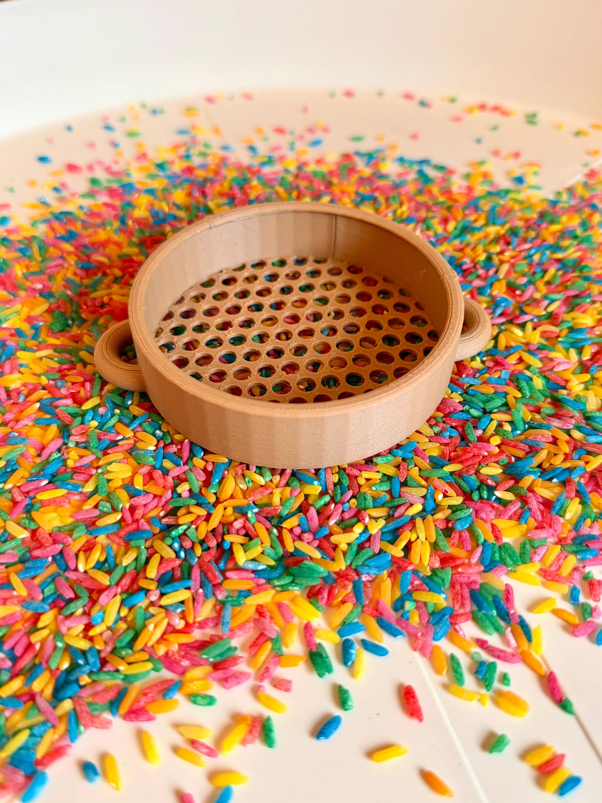 Sensory Play Sieve – Scooping & Sifting Tool