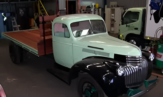 White Volvo Semi-truck — Dawson's Removals In Kelso, NSW