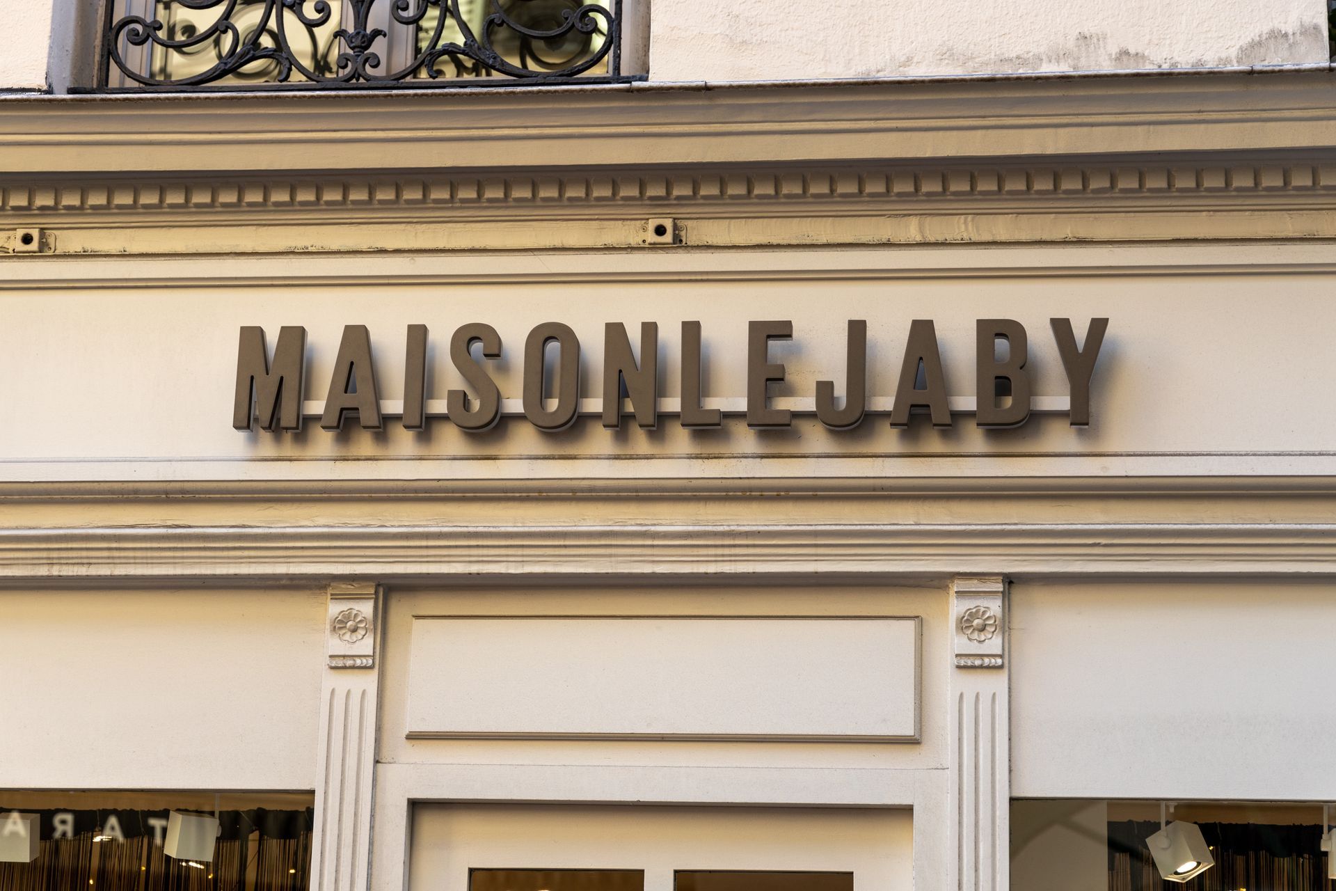 Enseigne lettres