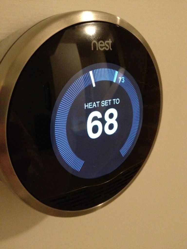 Nest thermostat displaying