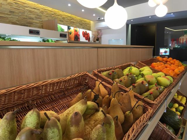 pears and apples