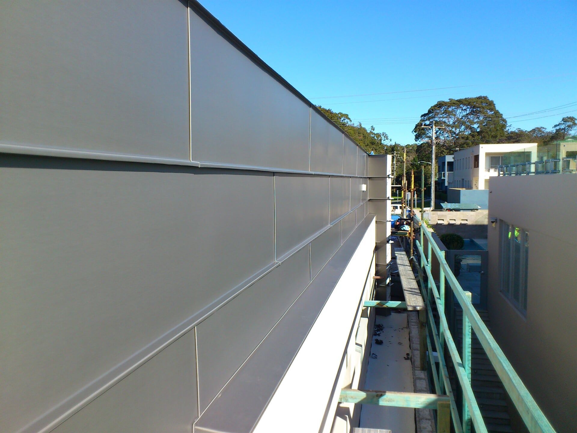 Angle Standing Seam with Cross Seams