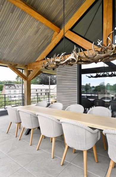 Terras met overkapping