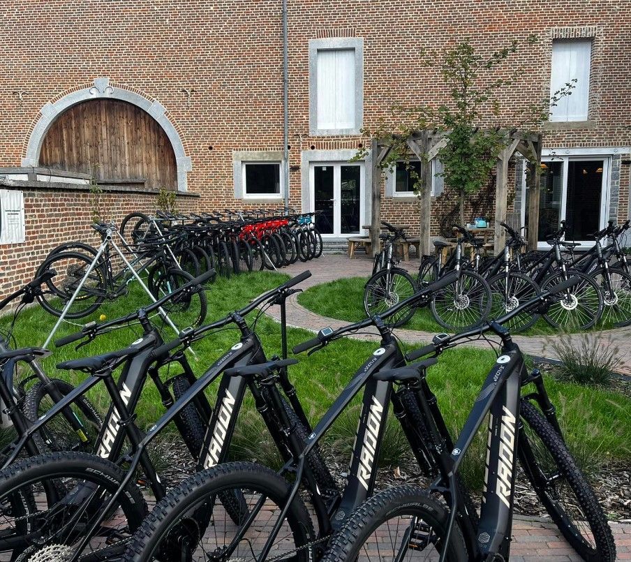Emtbs en ebikes te huur
