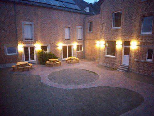 vakantiehuis ardennen houyet met zwembad