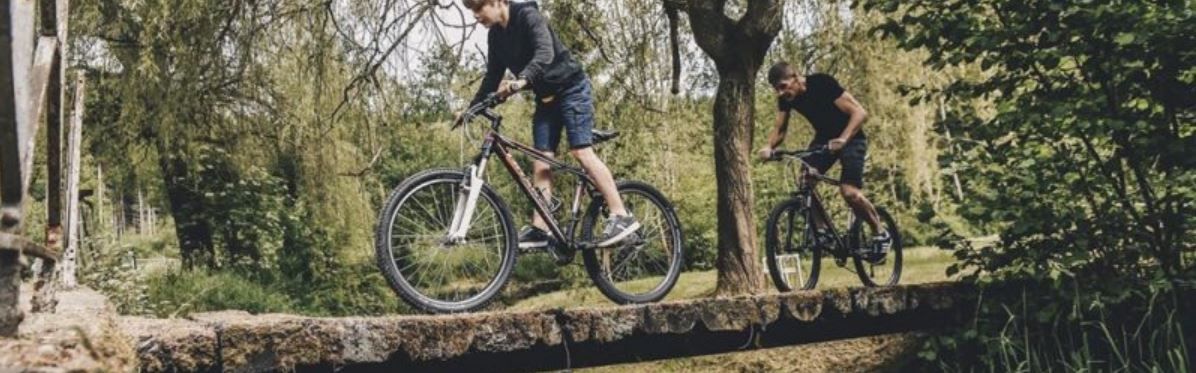 Huren van elektrische mountainbikes en stadsfietsen