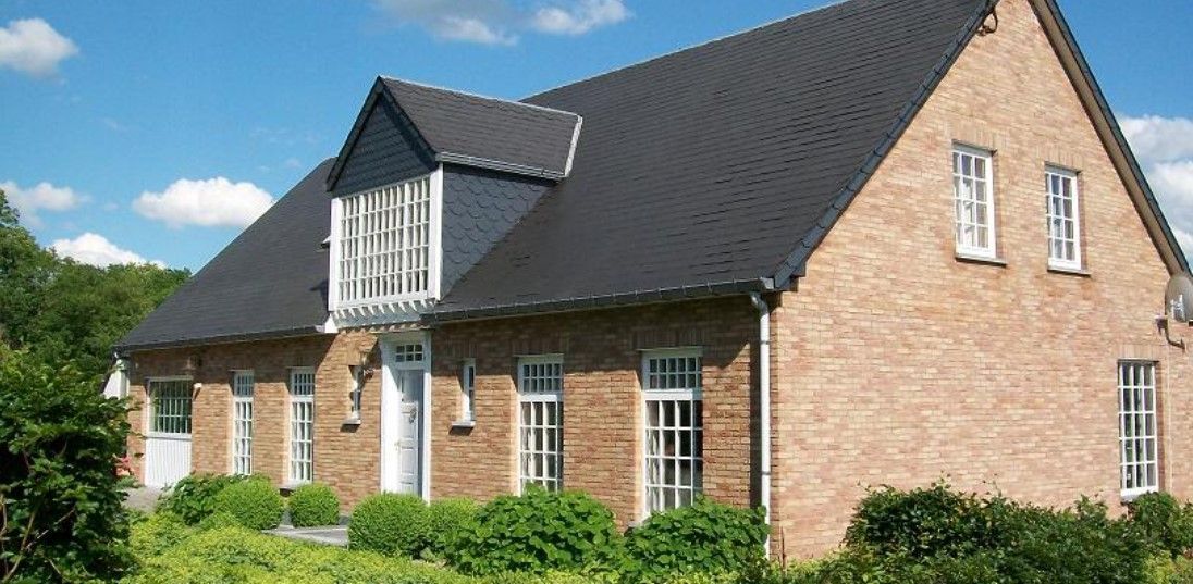 vakantievilla nabij durbuy met buitenzwembad
