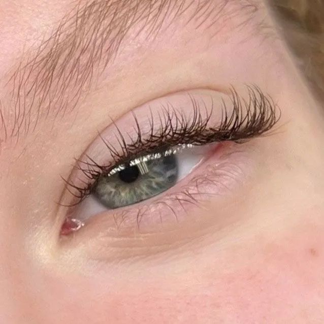 Eyelash extension