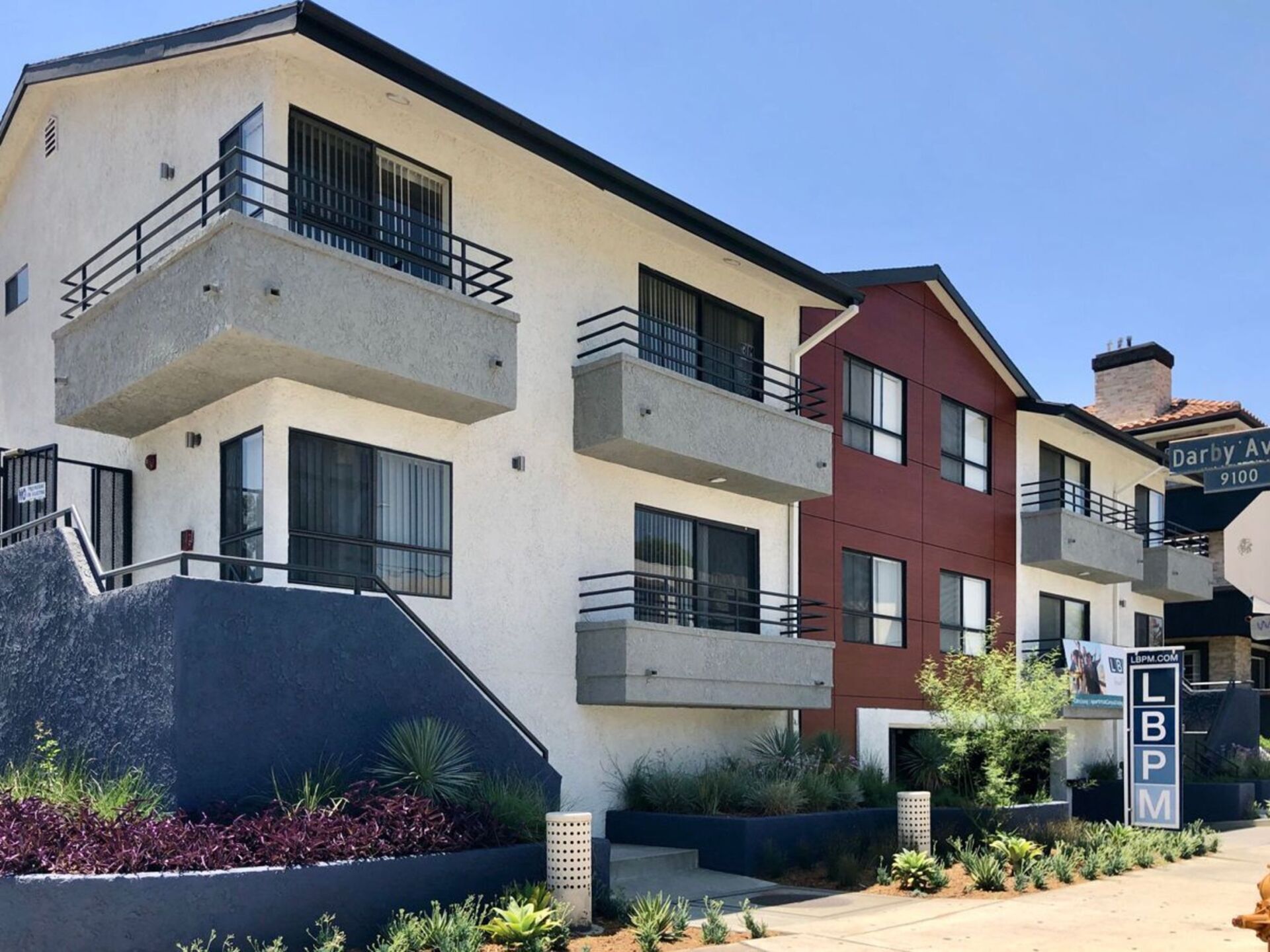 Campus Crossing Front View Photo