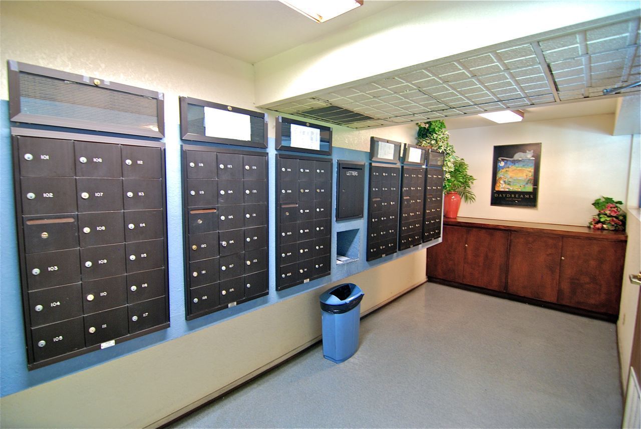 The Fairmont Apartments MailboxPhoto