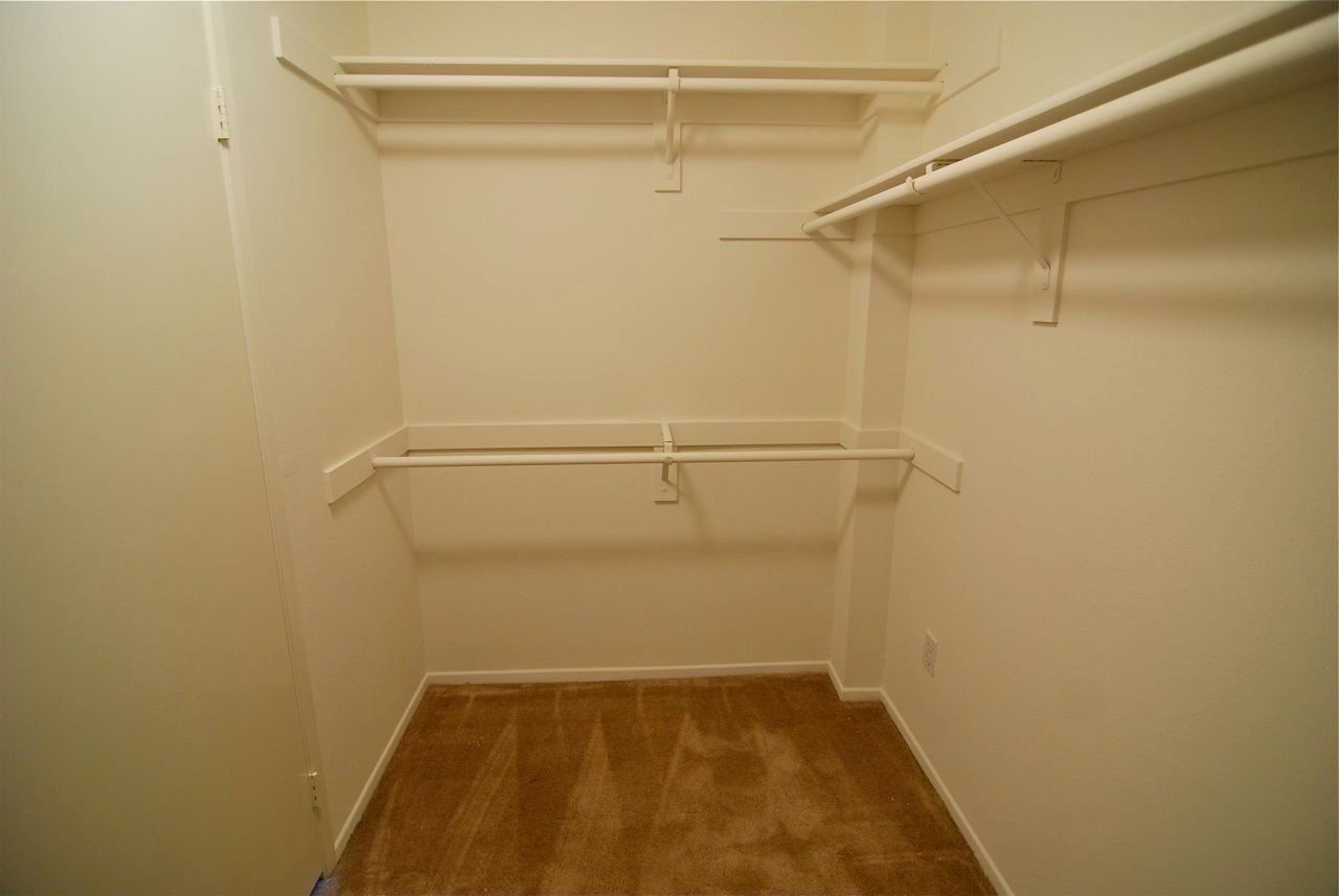 Northpoint Walk-in Closet Photo