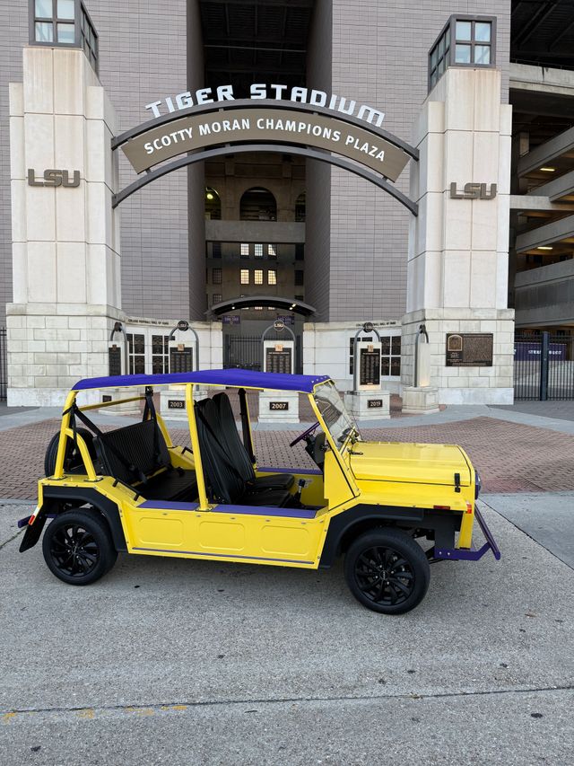 2021 Yellow/Black only 266 Miles