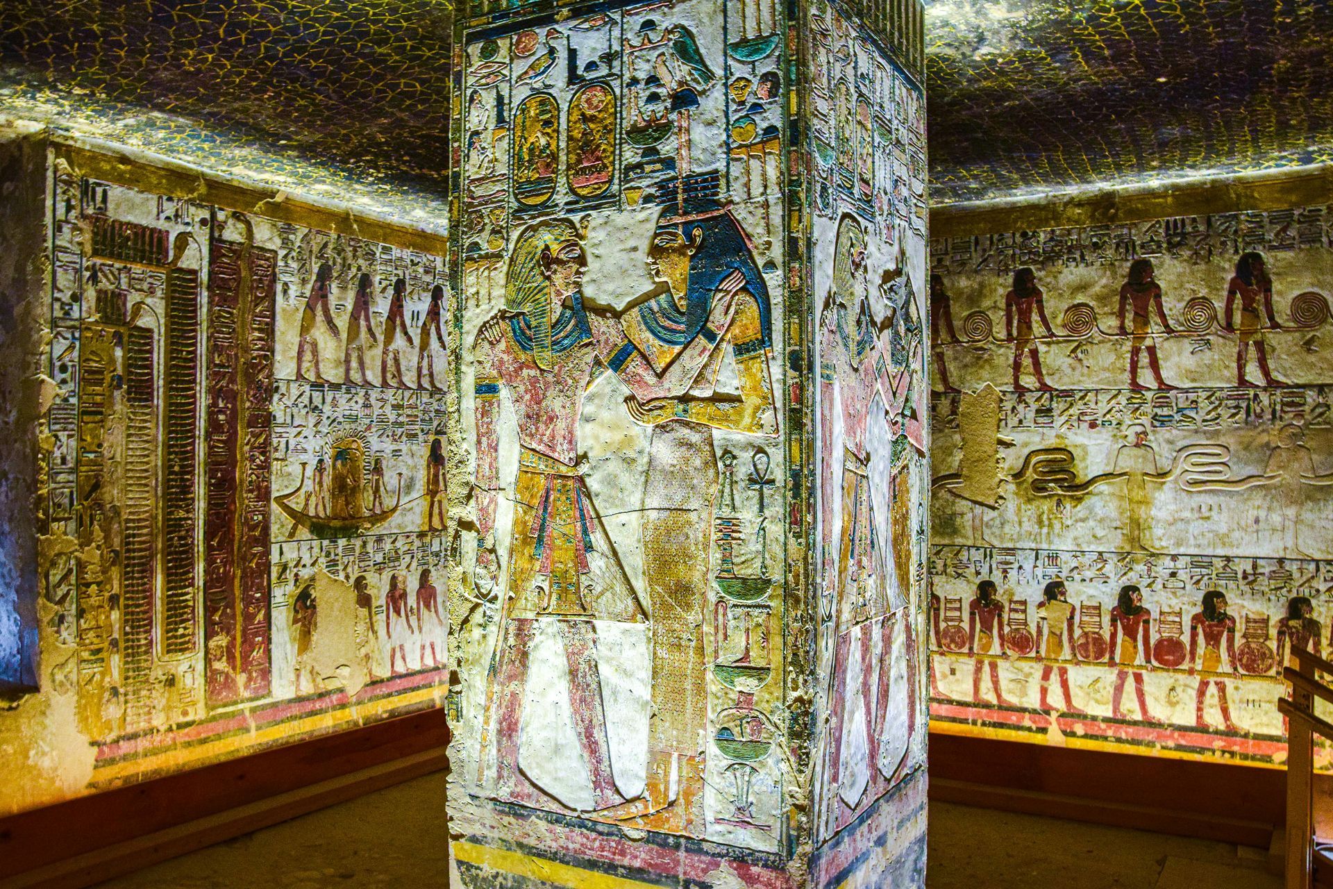 Cairo Day Tours,Giza Pyramids Tour,Cairo Sightseeing,Book Cairo day trips,Private Cairo tour guide
